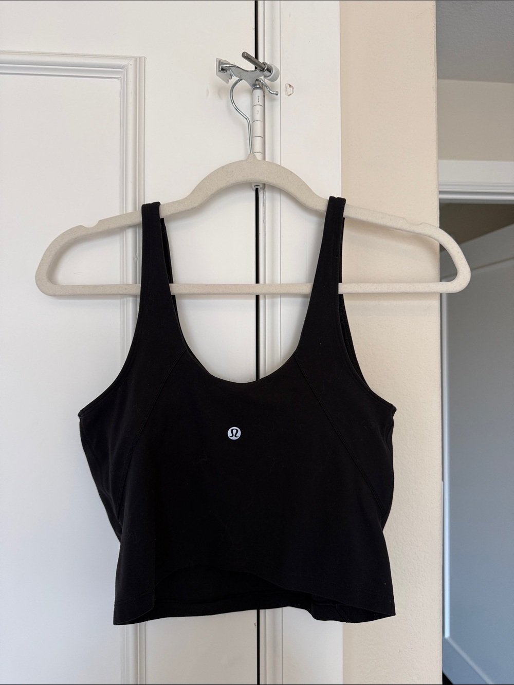 lululemon athletica Black Cropped Tank - Picture 2 of 2